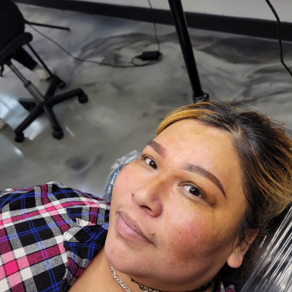 Brows By Eneida Logo