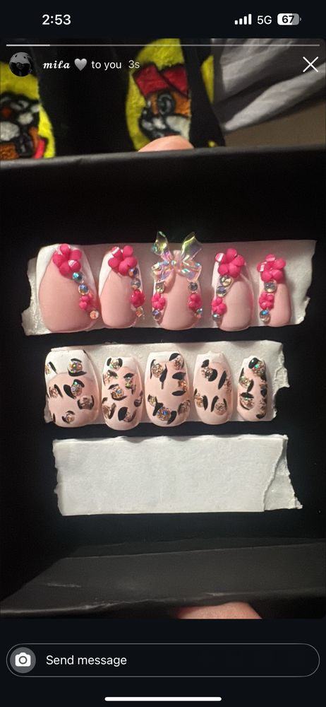 Milas nails Logo