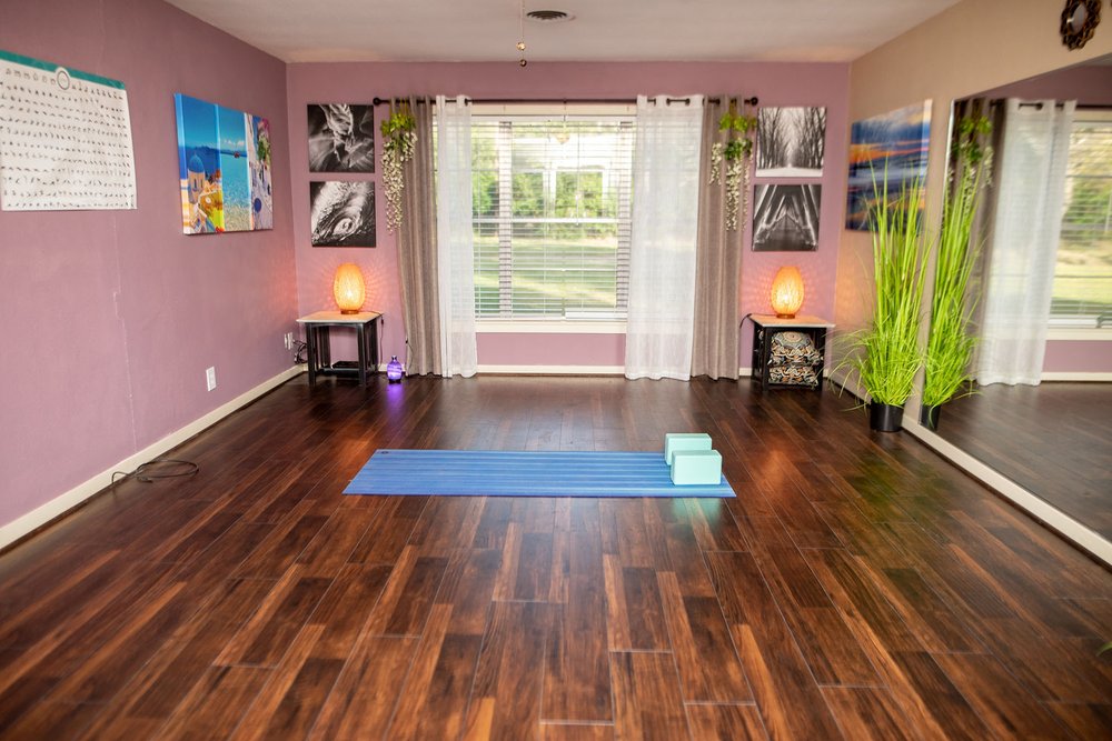 Revive Yoga Retreat Logo
